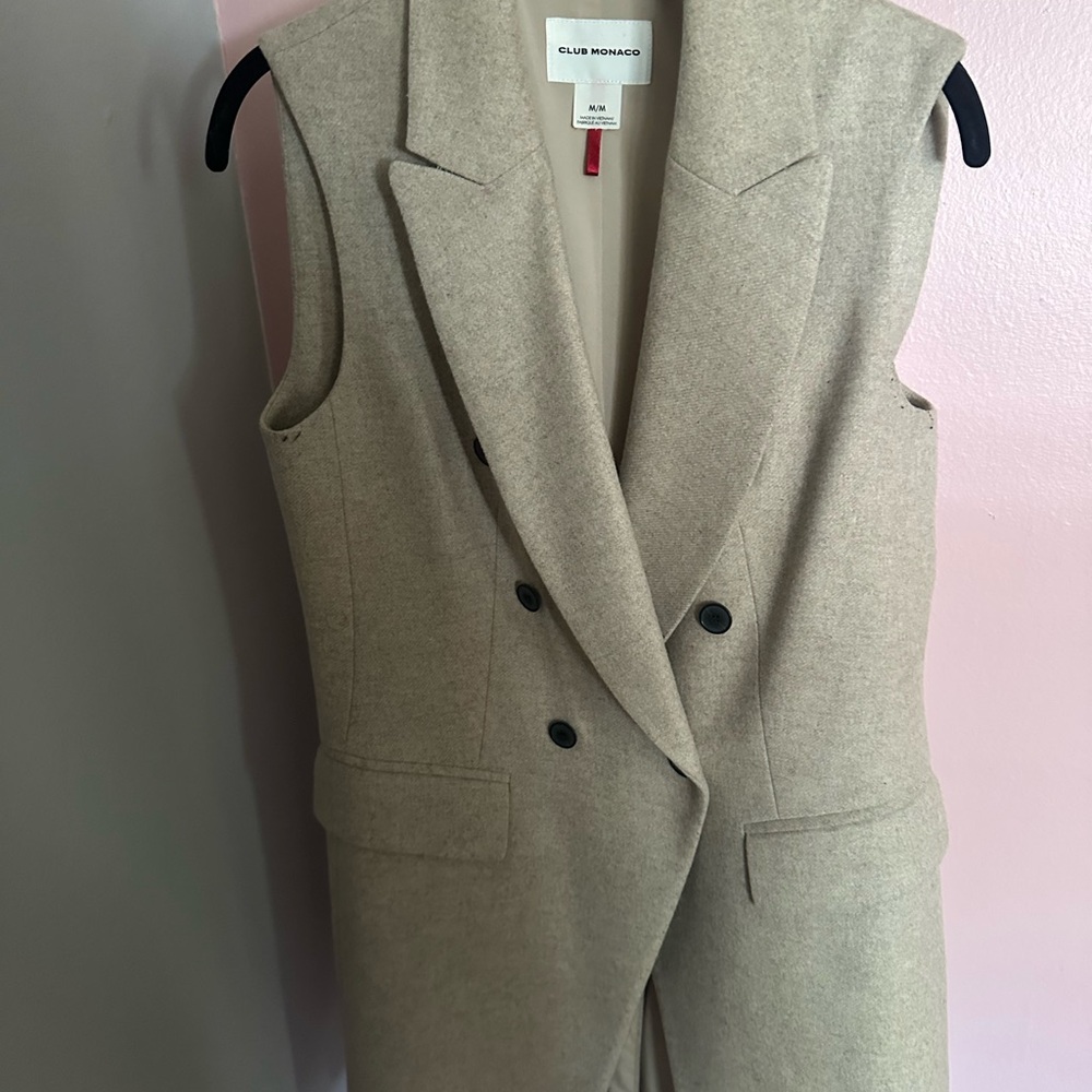 Club Monaco Beige Sleeveless Blazer